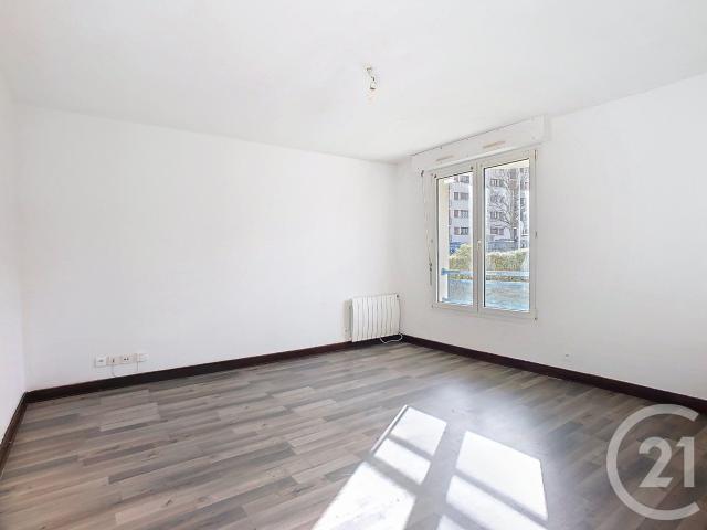 Studio 32 m²