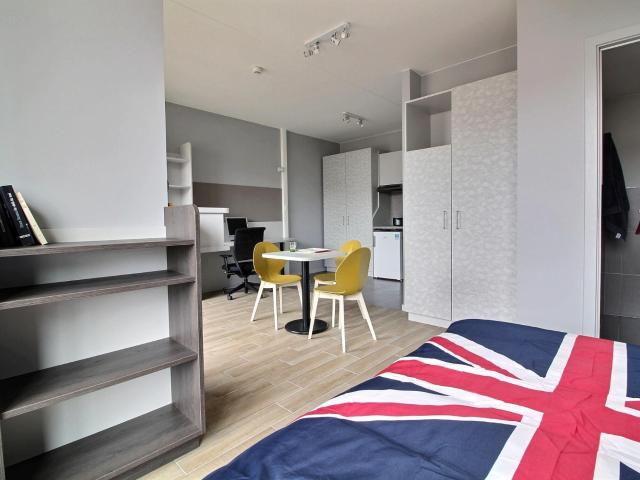 Studio 34 m² Boulevard Henri Simonet à Anderlecht