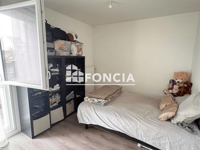 Studio 34 m² libre le 03/05/2027