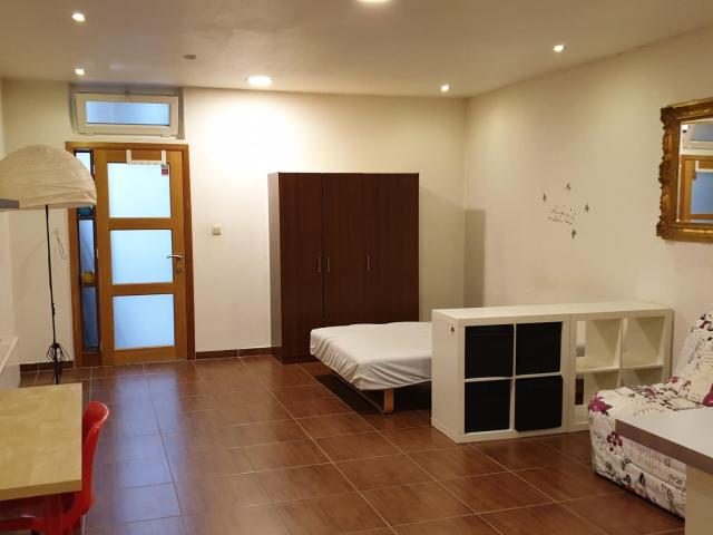 Studio 35 m² RUE Bodeghem à BRUXELLES