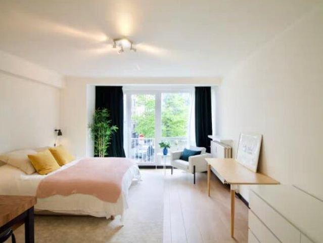 Studio 35 m² Rue du Bosquet à Saint Gilles