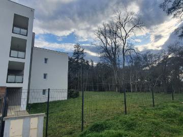 Studio 36m2 garage jardin piscine résidence sécurisée