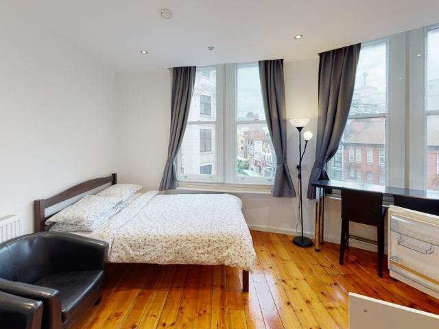 Studio 402, 29A Upper Parliament Street, Nottingham, Nottinghamshire NG1, Room to rent, £867 pcm | PrimeLocation
