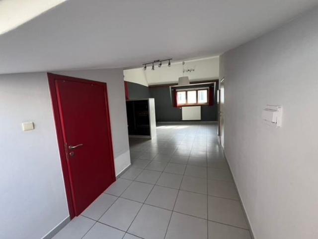 Studio 45 m carrés Très bon état