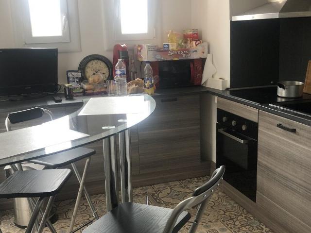 Studio 4 pièces, 67m², en location à Montpellier 384 € par mois * Studio