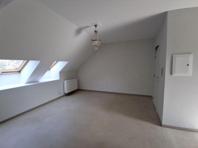 Studio 50m² à louer à Mons