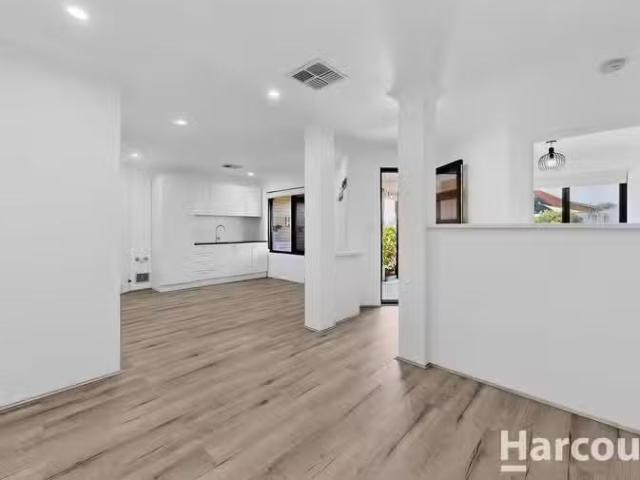 Studio 5 Bennevis Turn, KINROSS, WA 6028 Studio for Rent