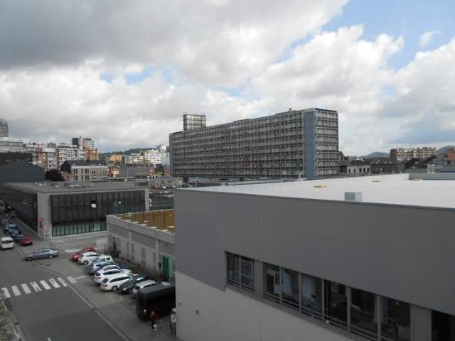 Studio 600 euros charges comprises