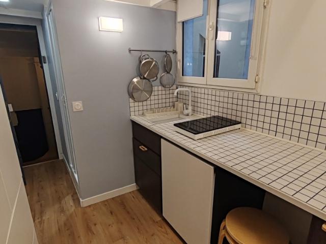 studio 6.64m2, 13 rue Frédéric sauton