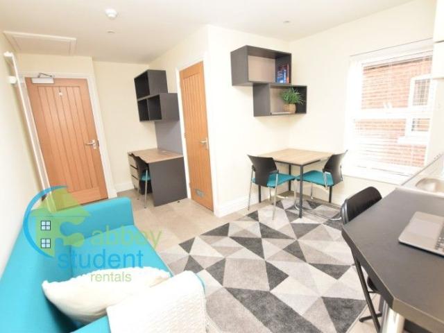 Studio 6, 71 Bouverie Street CH1 4HF