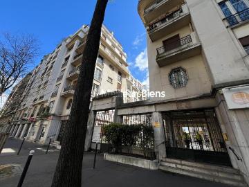Auteuil Paris, Square Tolstoï - Ascenseur