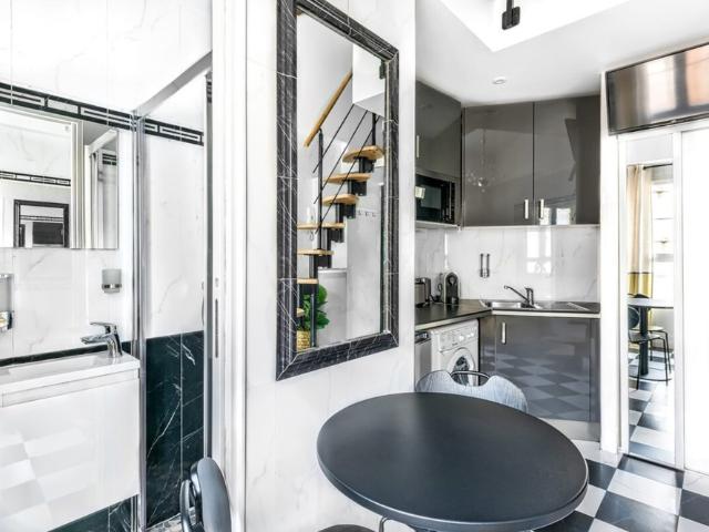 Studio Colisee Champs Elysees by B'Your Home