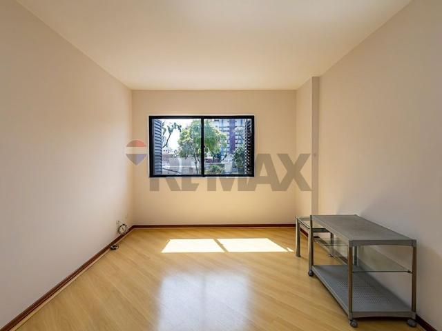 STUDIO COM VISTA LIVRE E GARAGEM NO BIGORRILHO