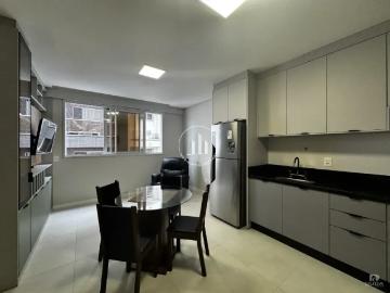 Studio com 1 quarto e 1 vaga de garagem coberta CEN