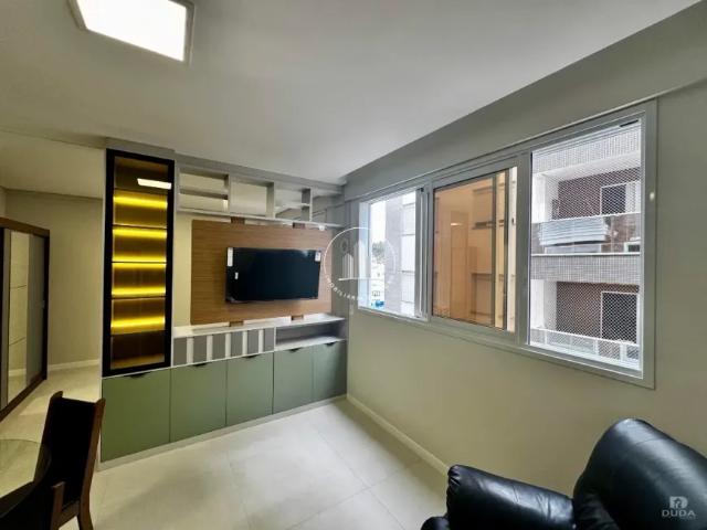 Studio com 1 quarto e 1 vaga de garagem coberta CEN