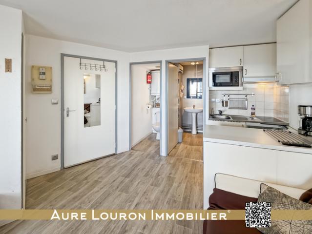 STUDIO CABINE 24M2 AVEC BALCON AU PIED DES PISTES DE SAINT L
