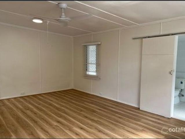 STUDIO CENTRALLY LOCATED IN COTTON TREE – CLOSE TO SHOPS, CAFES, CLUBS & BEACH