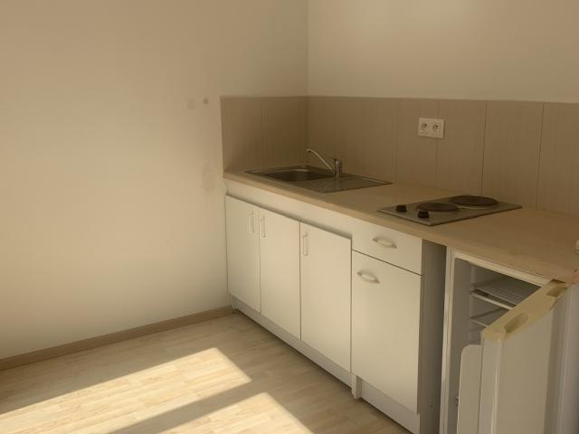 STUDIO CENTRE HISTORIQUE 23M²