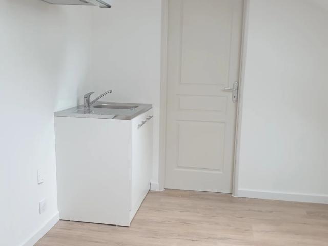 STUDIO CENTRE VILLE POUILLY EN AUXOIS