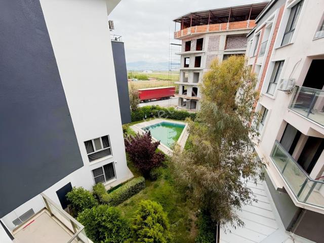 Studio City 4.etaplarda Havuza Manzaralı Eşyalı 1+1 Kiralık