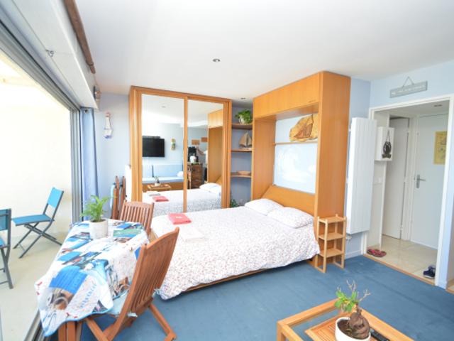 STUDIO À VENDRE AVEC VUE OCÉAN + GARAGE LACANAU OCÉAN