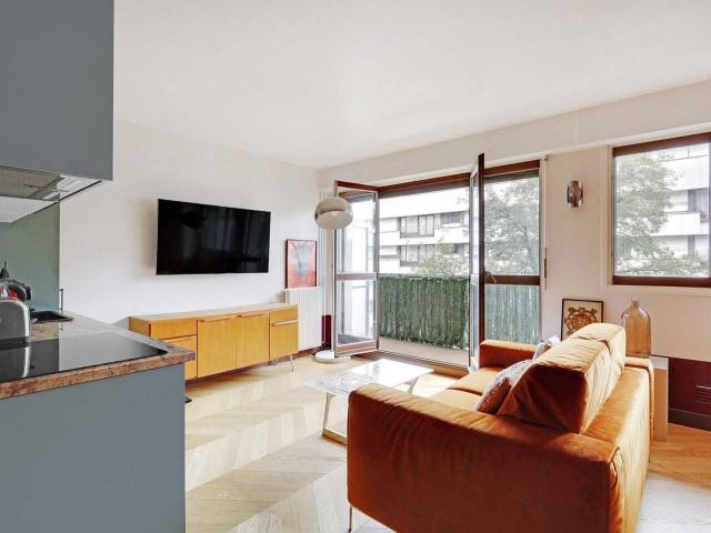 Studio à Gambetta avec balcon