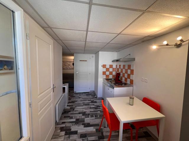 Studio à Lasbordes de 18 m² avec terrasse