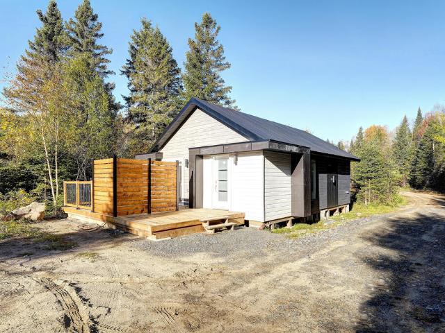 Studio à Louer 888 route 125 nord, Saint Donat 11 photos | Logis Québec