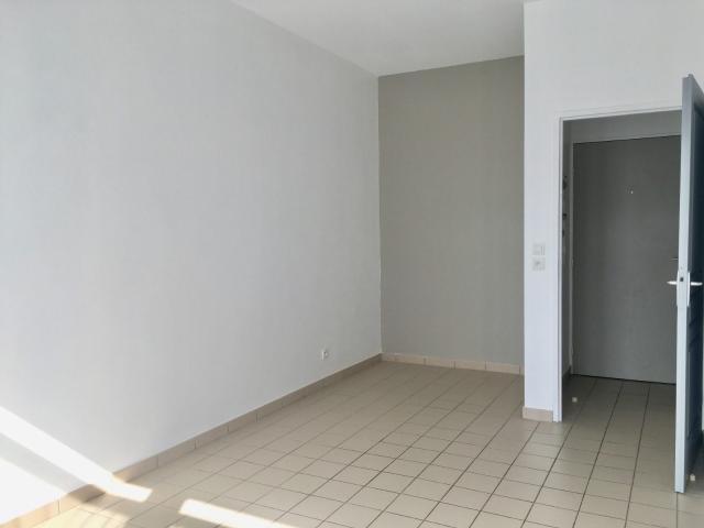 Studio à louer, 1 pièce Amiens 80000