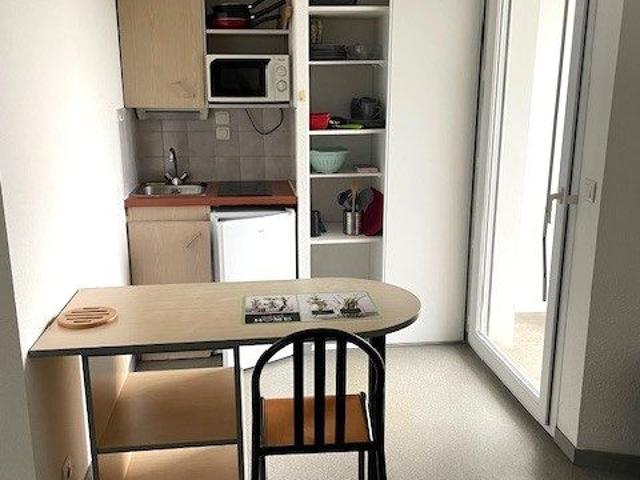 Studio à louer, 1 pièce PAU 64000