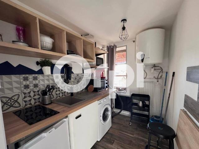 STUDIO À Louer 21 m² meublé