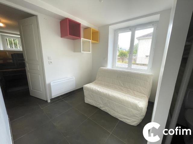 Studio à louer, 2 pièces Arudy 64260