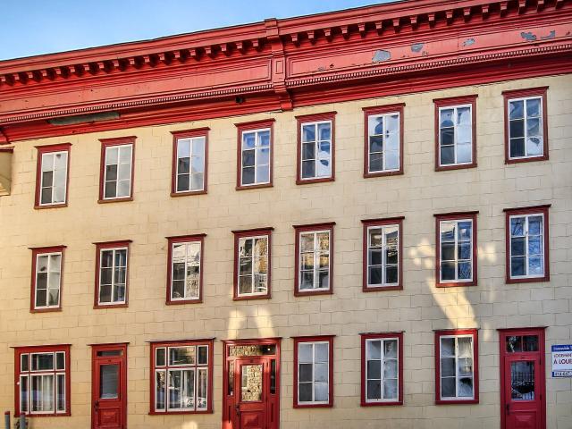 Studio à Louer 30 Rue des Jardins Quebec City, La Cité Limoilou Québec 6 photos | Logis Québec