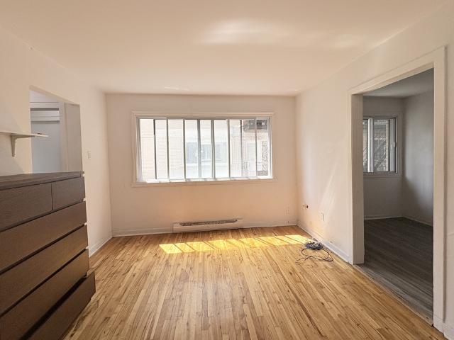 Studio à Louer 3919 rue newmarch, Verdun/Île des Soeurs Montréal 5 photos | Logis Québec