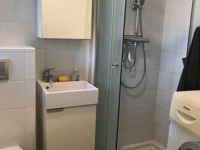 Studio à louer à Muette Nord, Paris