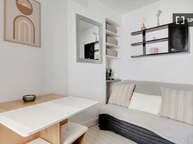 Studio à louer à Muette Nord, Paris