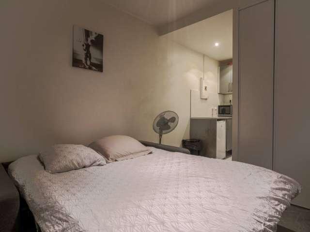 Studio à louer à Auteuil Sud, Paris