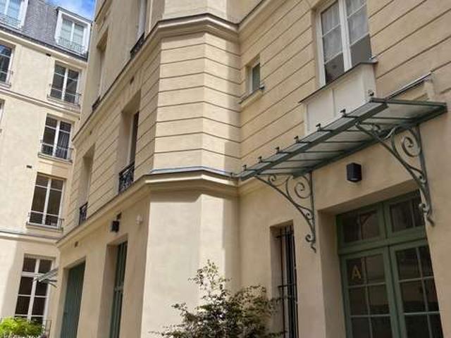 Studio à louer à Arsenal, Paris