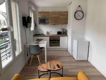 Studio à louer à Bourg la Reine, Paris
