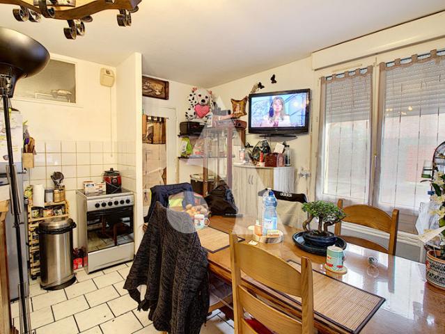 Studio à louer à Brebières