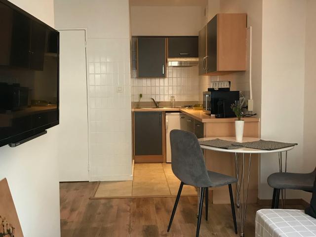 Studio à louer à Brussels, Rue Montoyer