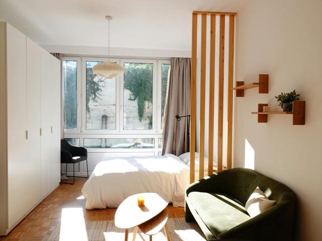 Studio à louer à Brussels, Rue Souveraine