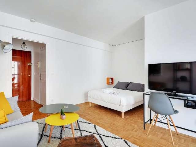 Studio à louer à Dupleix Motte Picquet, Paris