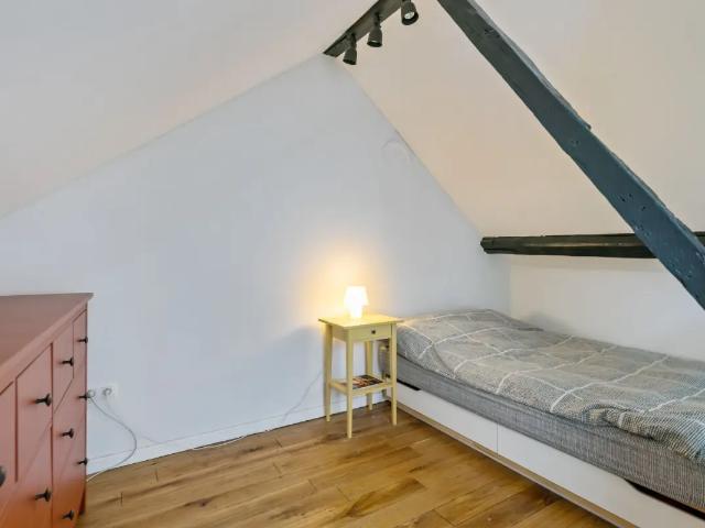 Studio à louer à des Deux Eglises 22 Bruxelles