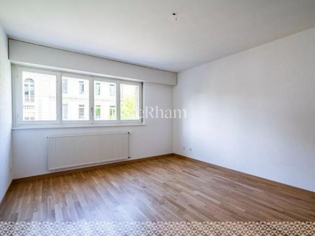 Studio à louer à deux pas du lac !