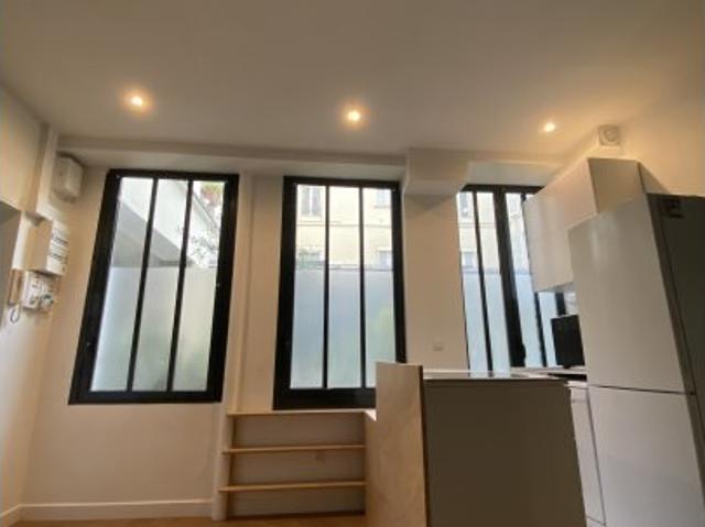 Studio à louer à Faubourg Montmartre, Paris