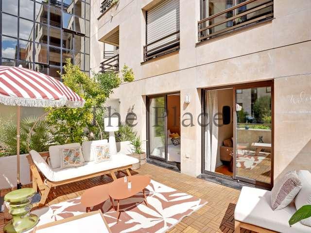 Studio à louer à Front de Seine, Paris
