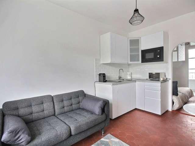Studio à louer à Goutte d'Or Château Rouge, Paris
