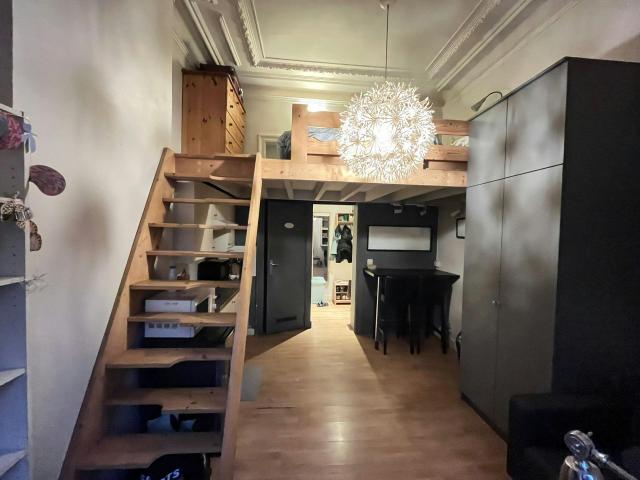 Studio à louer à Ixelles, Chaussée de Wavre