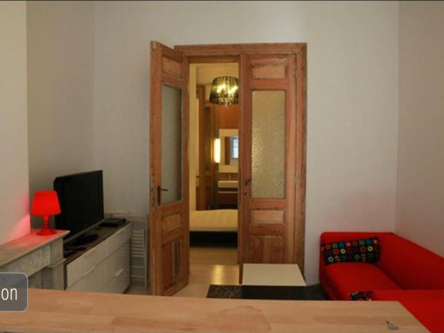 Studio à louer à Ixelles, Rue du Trône